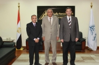 زيارة المستشار الثقافى لسفارة دولة اليمن للكلية