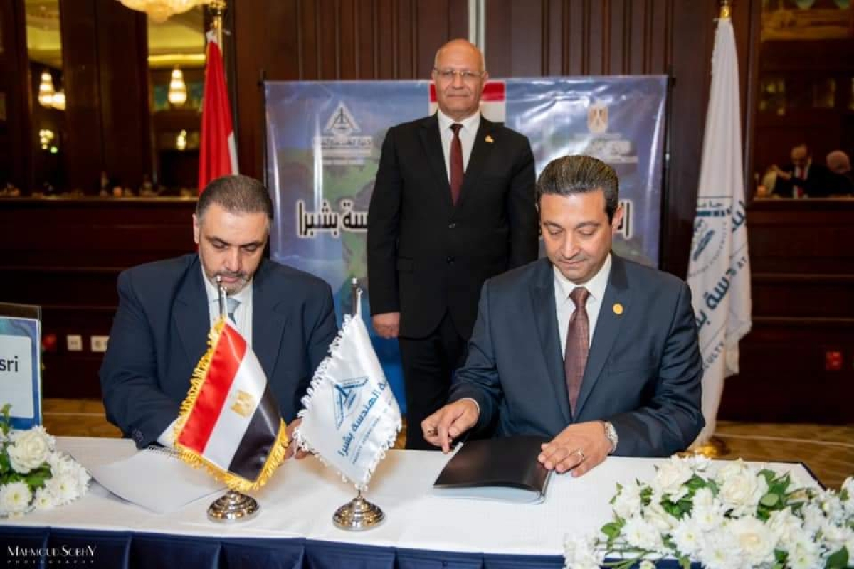 توقيع إتفاقية تعاون بين كلية الهندسة بشبرا وشركة إيسري شمال أفريقيا