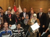 تكريم فريق الجامعة لذوي الاحتياجات الخاصة لحصولهم على المركز الأول على مستوي الجامعات المصرية في الأنشطة الرياضية