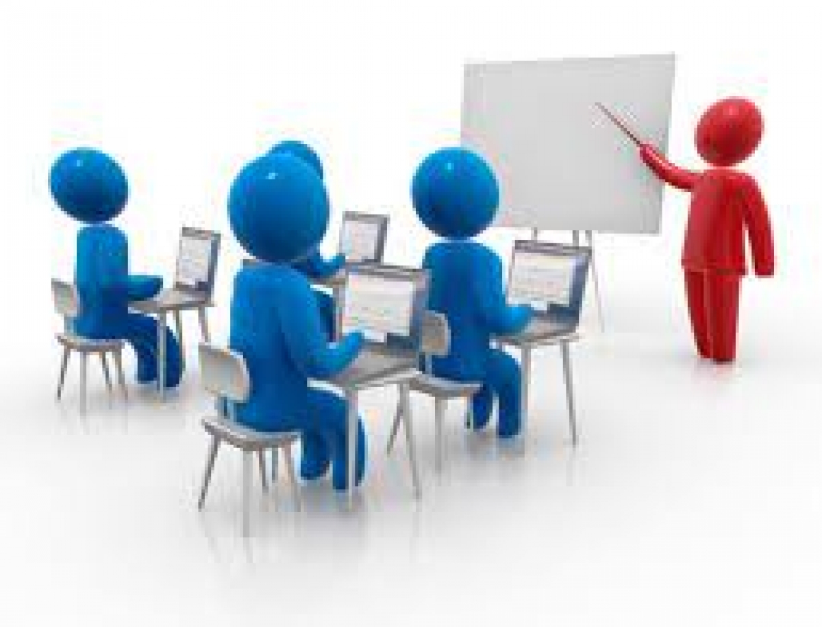 برامج تدريبية بعنوان (نظام إدارة التعلم MOODLE وإدارة التعلم عن بعد)