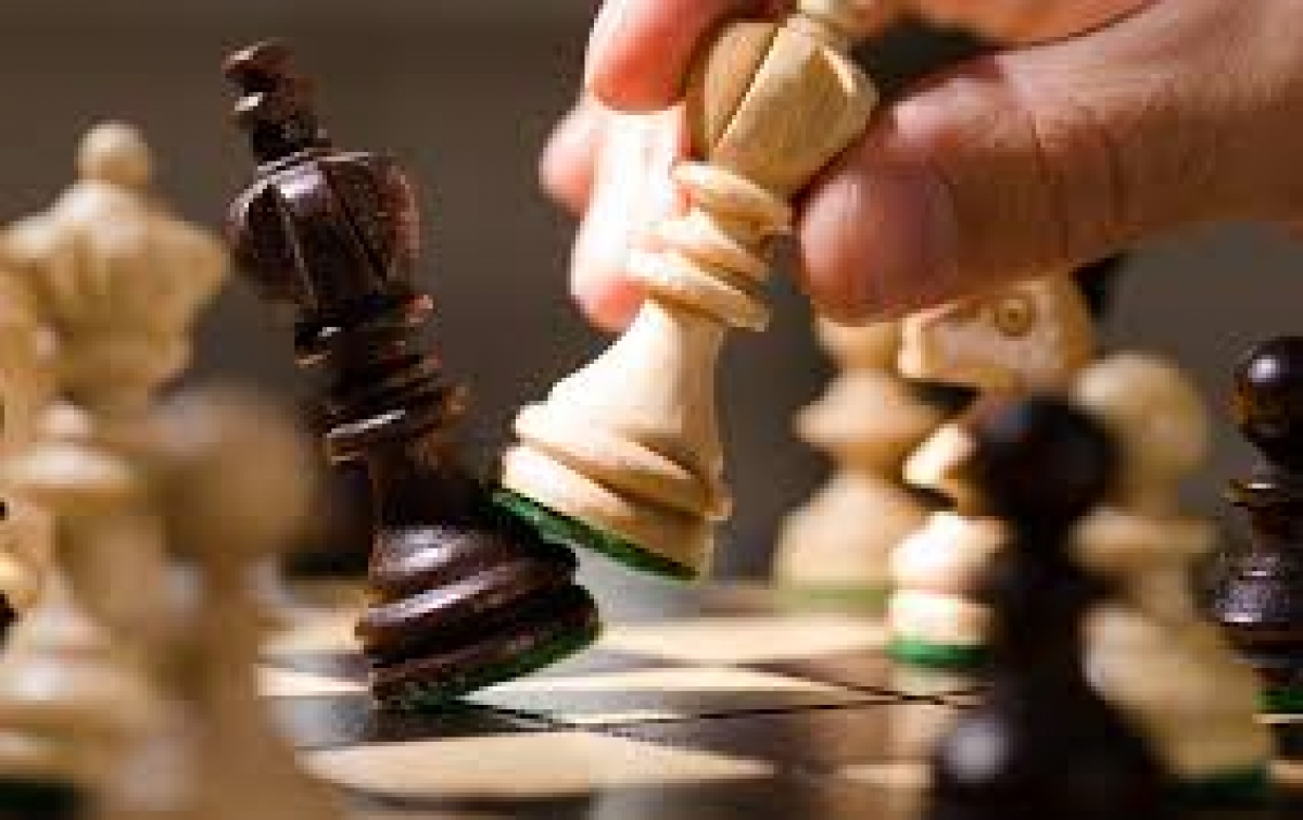 إقامة بطولة للشطرنج بالكلية اونلاين